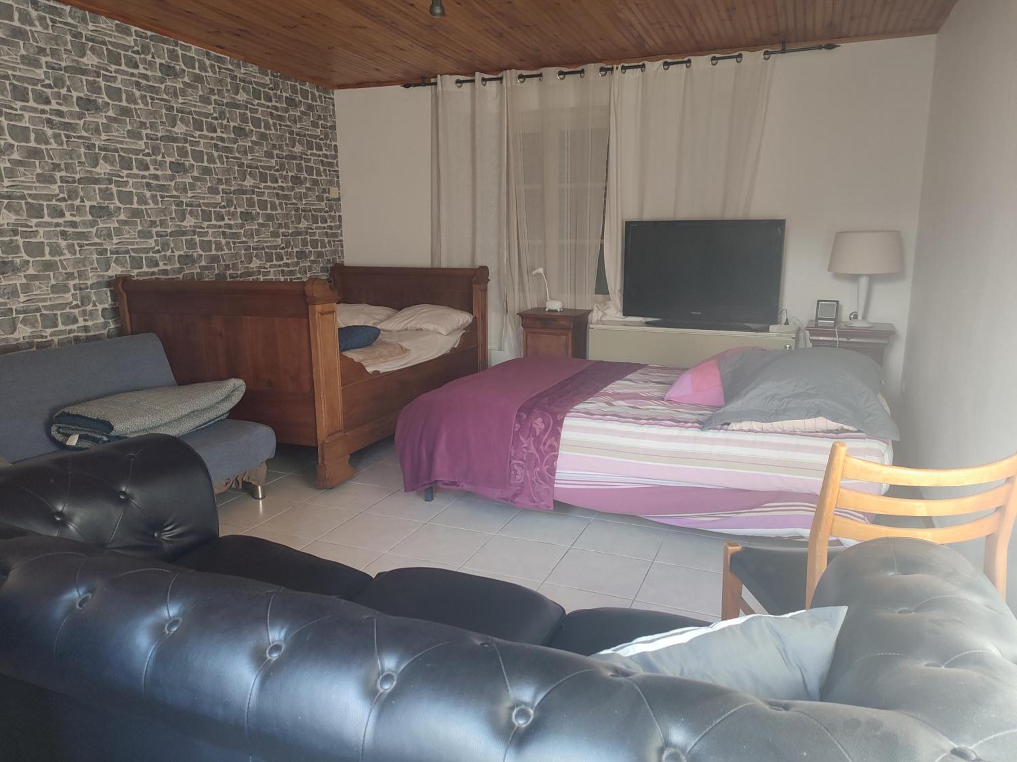 Maison Plain Pied, 2 Chambres, Longere Typique , Fraiche, Dans Bourg Avec Tous Commerces Luçay-le-Mâle المظهر الخارجي الصورة