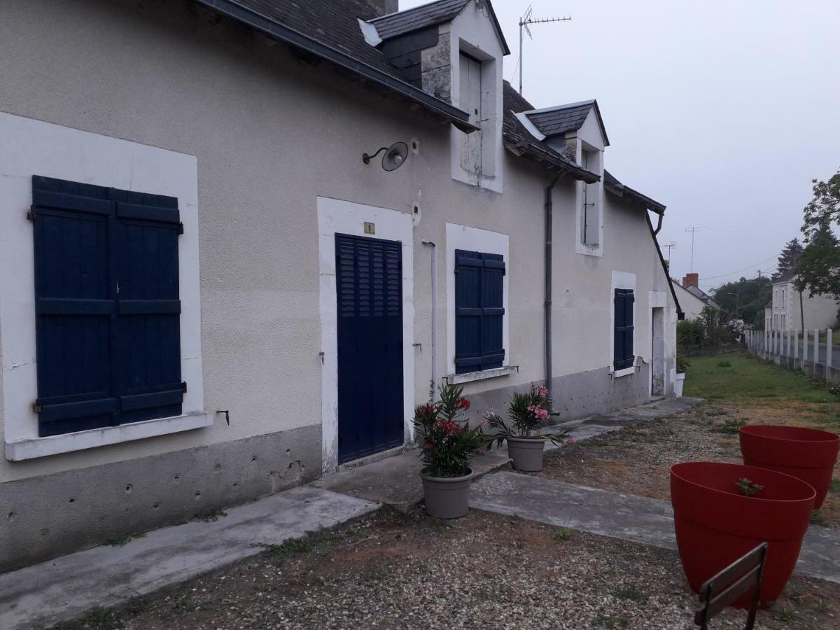 Maison Plain Pied, 2 Chambres, Longere Typique , Fraiche, Dans Bourg Avec Tous Commerces Luçay-le-Mâle المظهر الخارجي الصورة